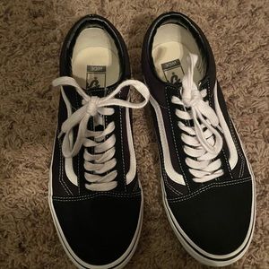 Vans wide black and white mens 9.5 brand new